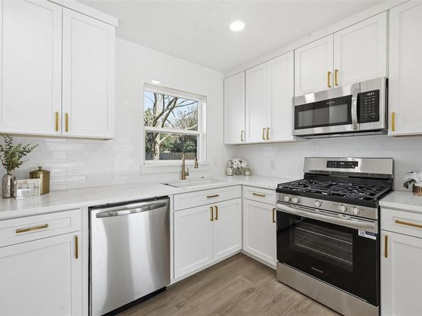 413  Wanda Way , Hurst Texas 76053