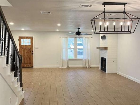 2158  Morning Glory Avenue , Fort Worth Texas 76111