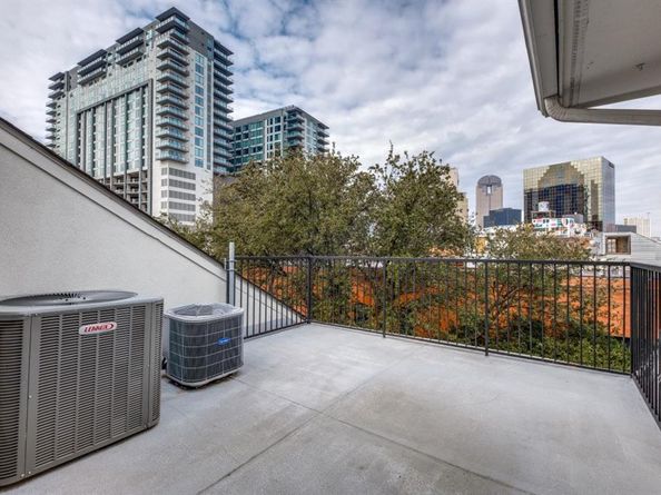 2205  Canton Street  107, Dallas Texas 75201