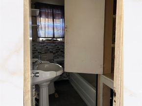 1406  Lynn Haven Avenue , Dallas Texas 75216