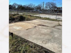 1406  Lynn Haven Avenue , Dallas Texas 75216