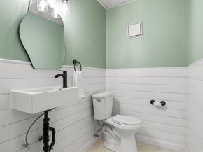 2426  Northlake Court , Irving Texas 75038