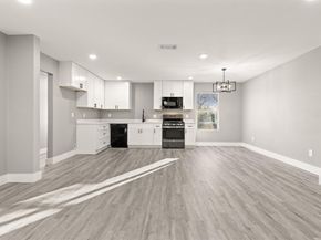 2970  Minoco Drive , Dallas Texas 75227