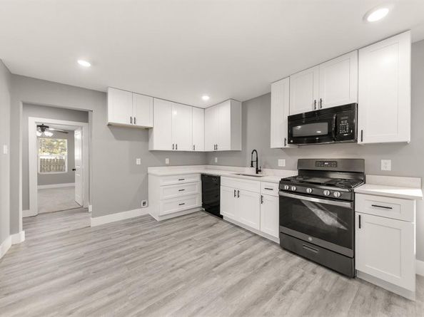 2970  Minoco Drive , Dallas Texas 75227