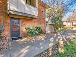 2805  Lineville Drive  108, Farmers Branch Texas 75234