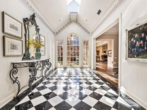 17  Stonecourt Circle , Dallas Texas 75225