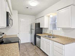 1209  Pin Oak  , Denton Texas 76209