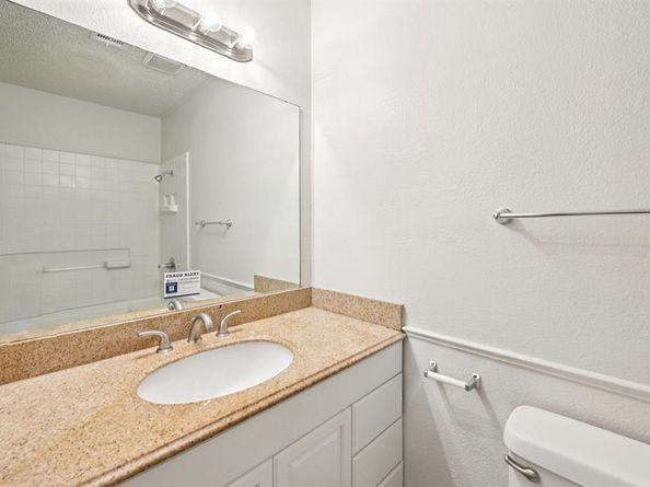 1209  Pin Oak  , Denton Texas 76209