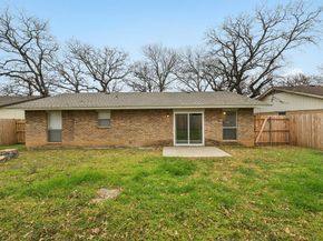 1209  Pin Oak  , Denton Texas 76209