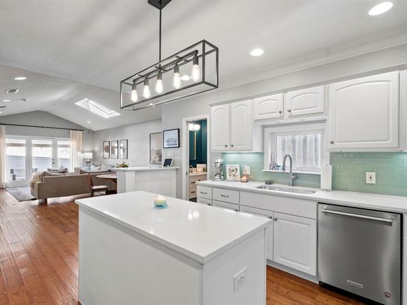 5019  Homer Street , Dallas Texas 75206