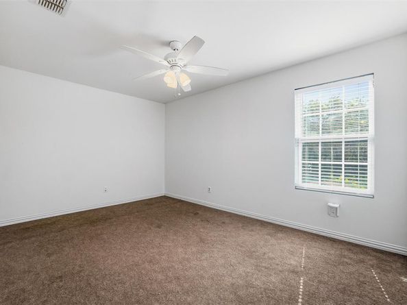 518  Red bud Lane , Cockrell Hill Texas 75211