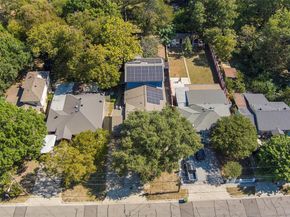 518  Red bud Lane , Cockrell Hill Texas 75211