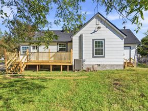 3229  Meadow Oaks Drive , Haltom City Texas 76117