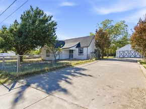 3229  Meadow Oaks Drive , Haltom City Texas 76117