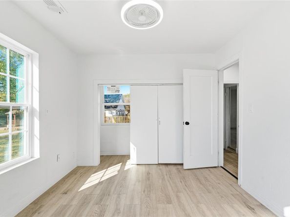 3229  Meadow Oaks Drive , Haltom City Texas 76117