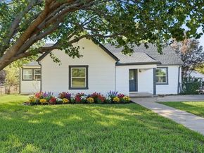 3229  Meadow Oaks Drive , Haltom City Texas 76117