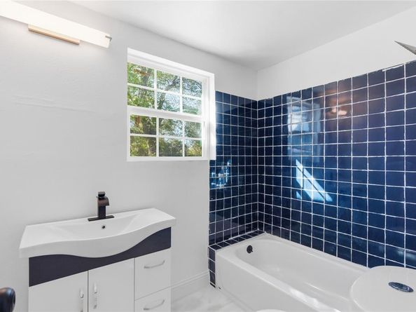 3229  Meadow Oaks Drive , Haltom City Texas 76117