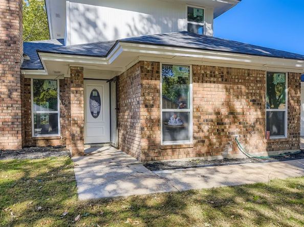 4121  Chestnut Street , Fort Worth Texas 76137