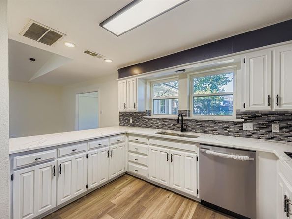 4121  Chestnut Street , Fort Worth Texas 76137