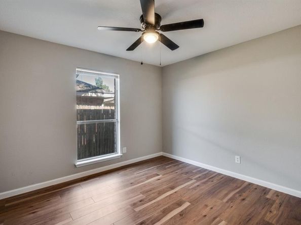 208  Wedgewood Lane , Cedar Hill Texas 75104