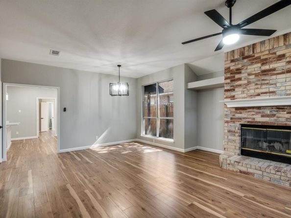 208  Wedgewood Lane , Cedar Hill Texas 75104