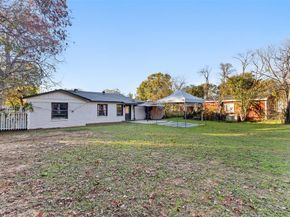 938  Gillham Road , River Oaks Texas 76114