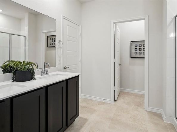 10424  Barron Drive , Aubrey Texas 76227