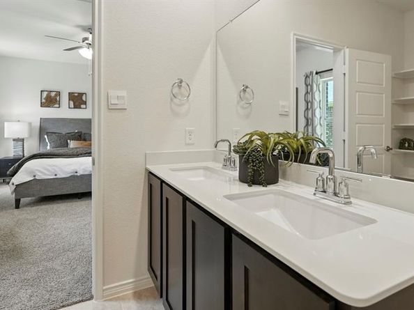 10424  Barron Drive , Aubrey Texas 76227