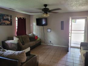 4628  Burton Avenue , Fort Worth Texas 76105