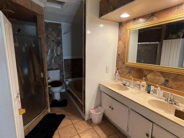 4628  Burton Avenue , Fort Worth Texas 76105