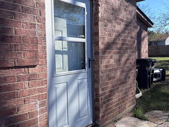 4628  Burton Avenue , Fort Worth Texas 76105