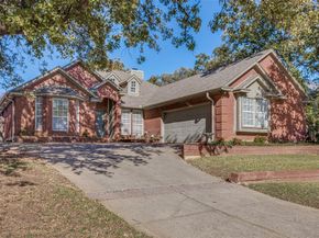6607  Capitol Hill Drive , Arlington Texas 76017