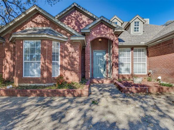 6607  Capitol Hill Drive , Arlington Texas 76017