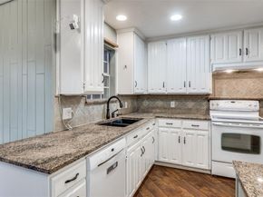 6607  Capitol Hill Drive , Arlington Texas 76017