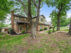 1404  Creekford Drive , Arlington Texas 76012