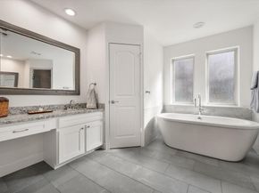 1404  Creekford Drive , Arlington Texas 76012