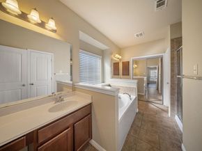 533  Shasta Street , DeSoto Texas 75115