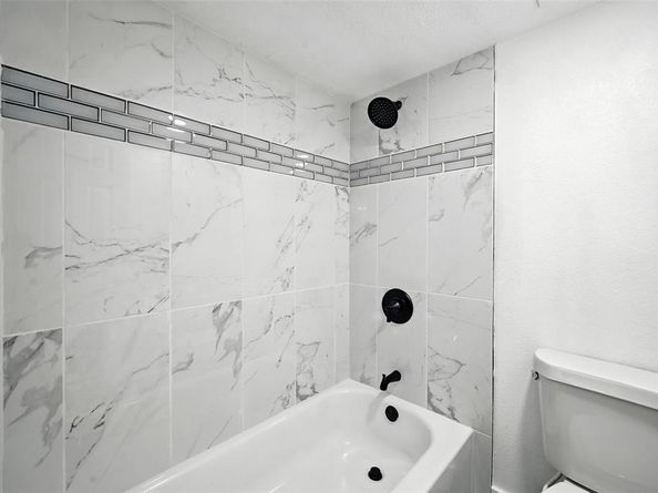 6082  Dooley Drive , The Colony Texas 75056