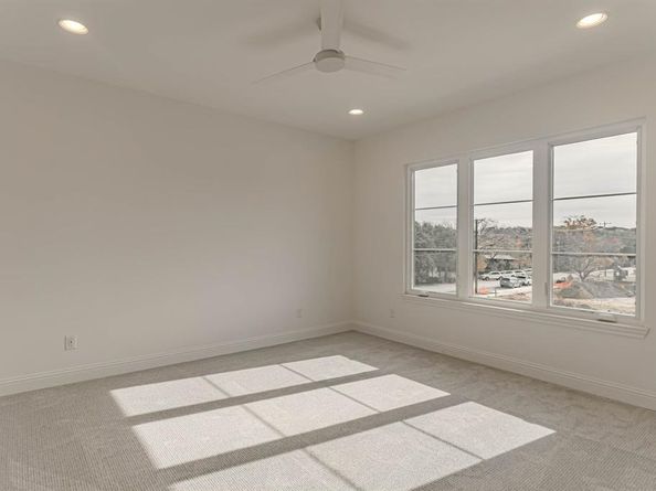 346  Nursery Lane , Fort Worth Texas 76114