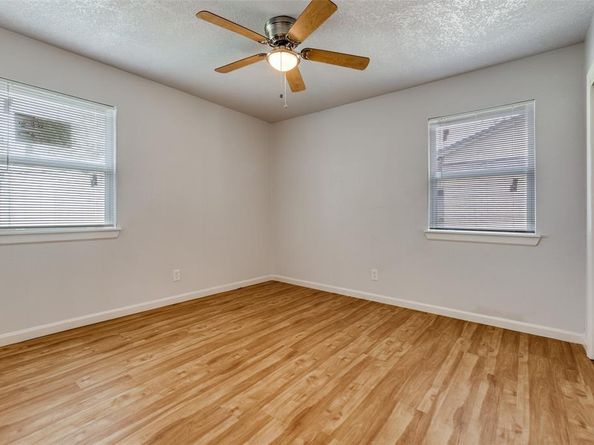 9535  Crestshire Drive , Dallas Texas 75227