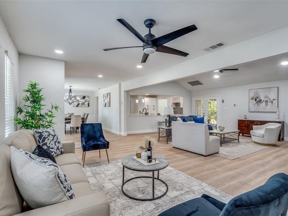 8443  Stults Road , Dallas Texas 75243