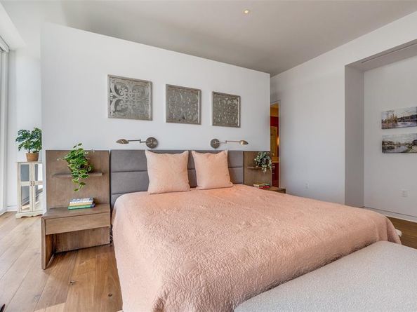 1918  Olive Street  701, Dallas Texas 75201