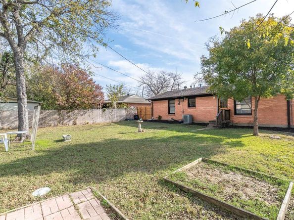 1625  crestridge Drive , Mesquite Texas 75149