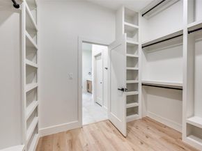 407  Bobbie Street , Dallas Texas 75203