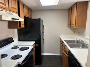 8005  Rothington Road  5157, Dallas Texas 75227