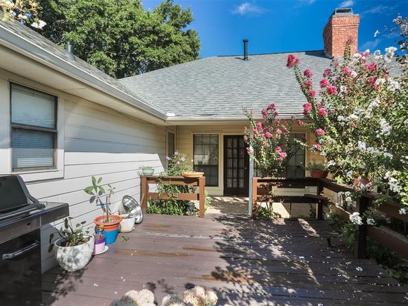 2214  Moss Trail , Garland Texas 75044