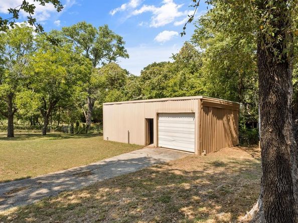 7609  Lowery Road , Fort Worth Texas 76120