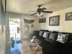 3525  Colonial Avenue , Dallas Texas 75215