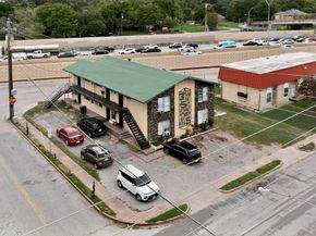 3525  Colonial Avenue , Dallas Texas 75215