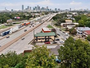 3525  Colonial Avenue , Dallas Texas 75215